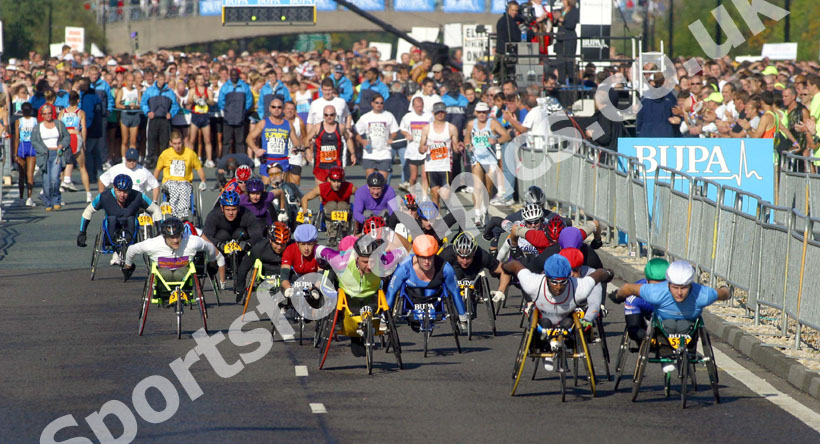 Start of the wheelchair race at the 2003 BUPA Great North Run